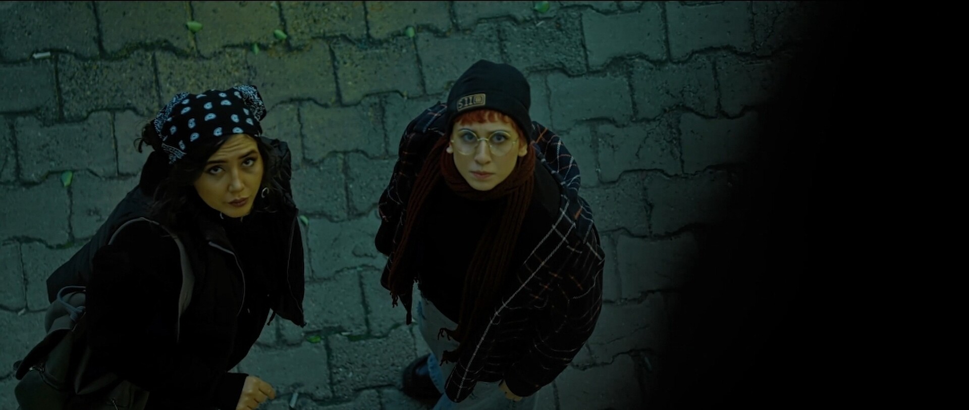 SPECTACLES  (MISSGUIDED PERCEPTUAL REALISM OF TRUE IMAGES)