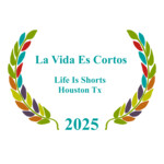 La Vida Es Cortos/Life Is Shorts