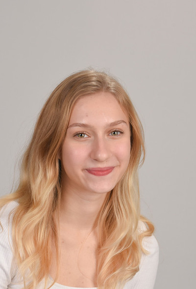 C553cc9d9c headshot