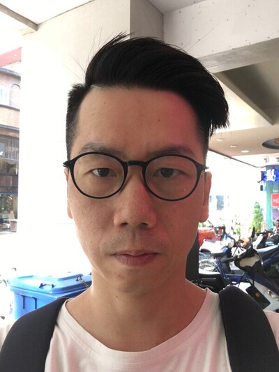2c76e8023f headshot