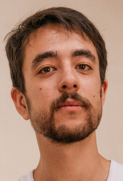 3d8001275e headshot