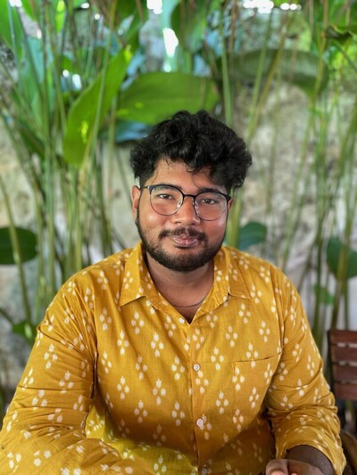 1d658461ee headshot